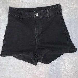High waisted H&M black shorts